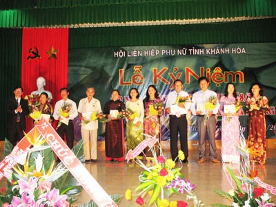 越南举行多项切实活动，纪念10.20越南妇女节 - ảnh 2