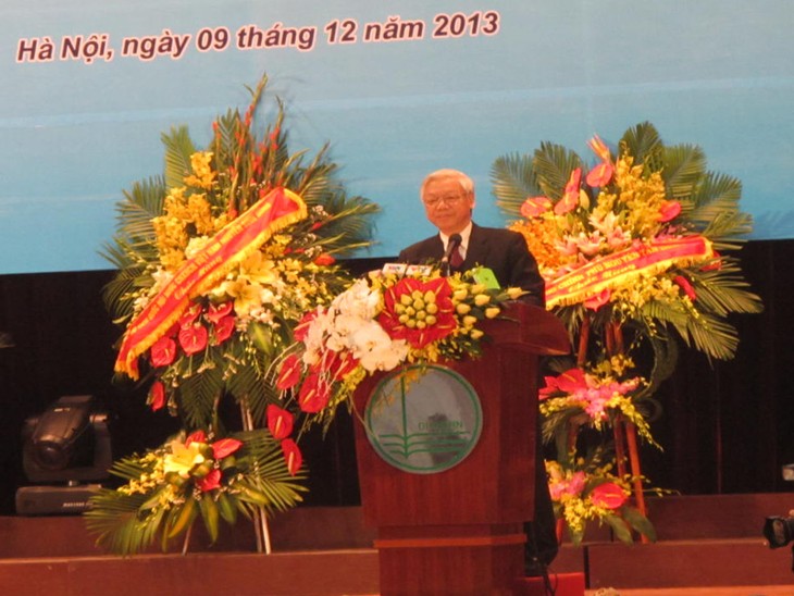 阮富仲出席河内国家大学成立20周年纪念仪式 - ảnh 1