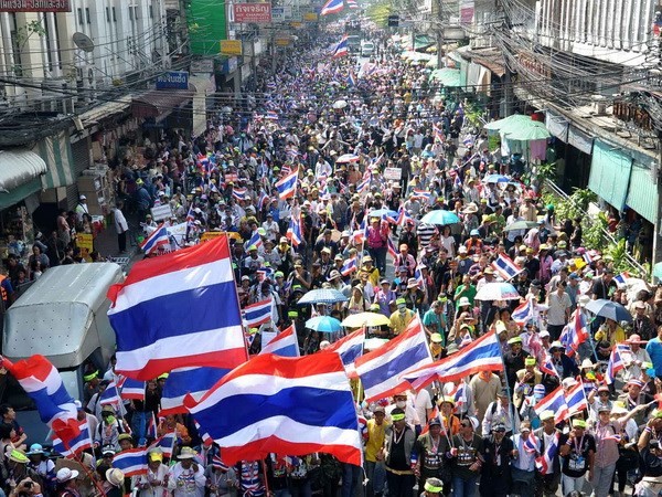 泰国：反政府示威者封锁首都街道，政府呼吁保证示威和平进行 - ảnh 1
