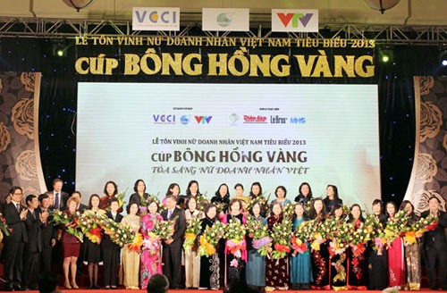 越南女企业家绽放光彩并融入世界 - ảnh 1