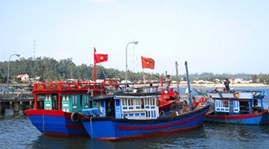 越南工会组织协助渔民从事远海捕捞 - ảnh 2