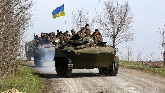 乌总统波罗申科宣布恢复军事行动 - ảnh 1