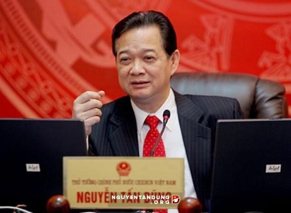 总理要求各部门尽早落实越南十三届国会第七次会议通过的各项法律和决议 - ảnh 1