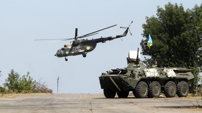 乌克兰政府军要求联邦化支持者投降 - ảnh 1