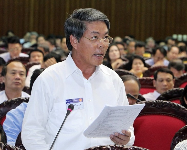 越南资源环境部部长接受国会常务委员会质询 - ảnh 1