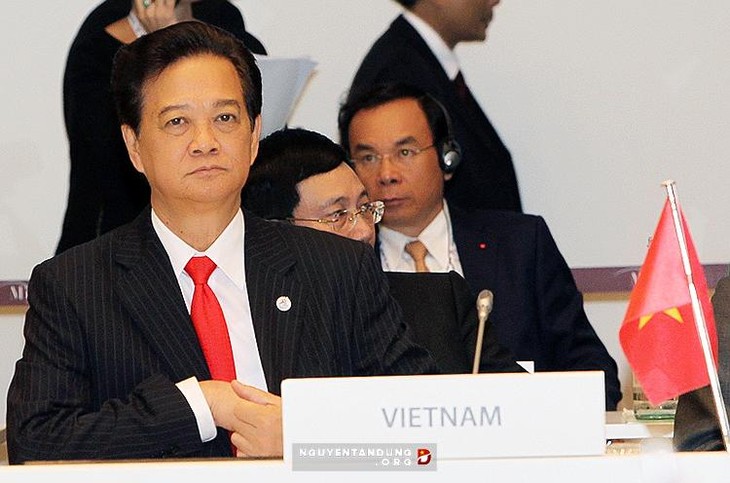 越南政府总理阮晋勇出席东盟-欧盟非正式首脑会议 - ảnh 1