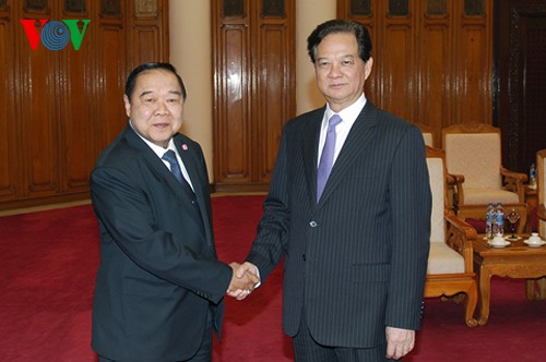 越南政府总理阮晋勇会见泰国副总理兼国防部长巴威·翁素汪 - ảnh 1