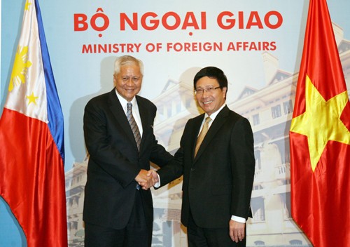 越南与菲律宾战略伙伴联合工作委员会会议在菲律宾举行 - ảnh 1