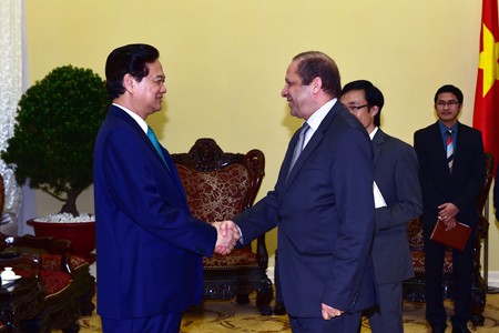 越南政府总理阮晋勇会见阿尔及利亚驻越大使 - ảnh 1