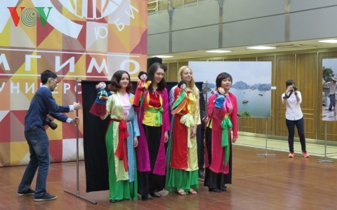 越南文化日在俄罗斯莫斯科国际关系学院举行 - ảnh 1
