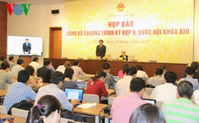 越南国会办公厅举行国际新闻发布会介绍13届国会9次会议有关情况 - ảnh 1