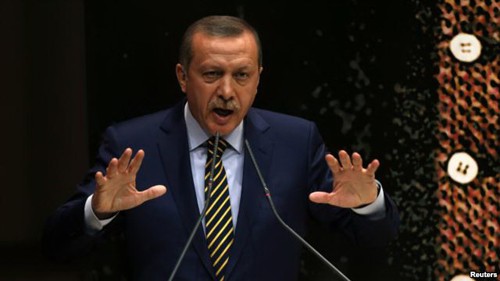 土耳其总统接受政府总辞职 - ảnh 1