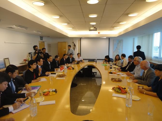 越共中央经济部代表团与以色列农业部举行工作会谈 - ảnh 1