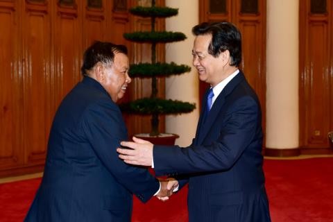 越南与老挝合作关系日益向深度发展 - ảnh 1