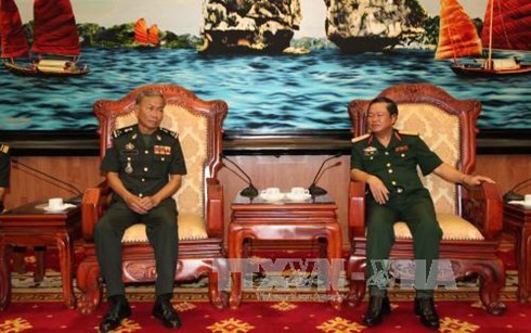 越柬军队合作分享信息 - ảnh 1