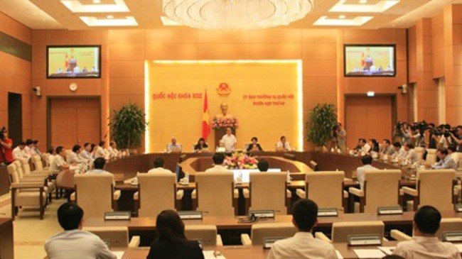 越南国会常委会向重要法律草案提供意见 - ảnh 1