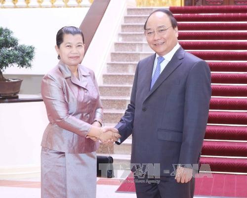 阮春福会见柬埔寨副首相梅森安 - ảnh 1