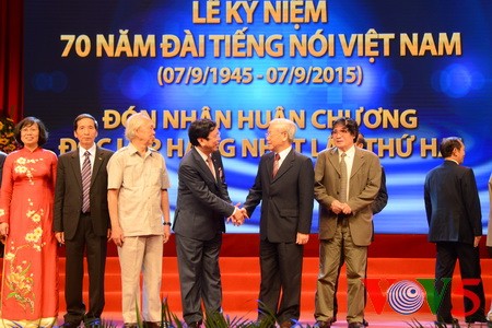 越南之声广播电台举行建台70周年纪念大会 - ảnh 8