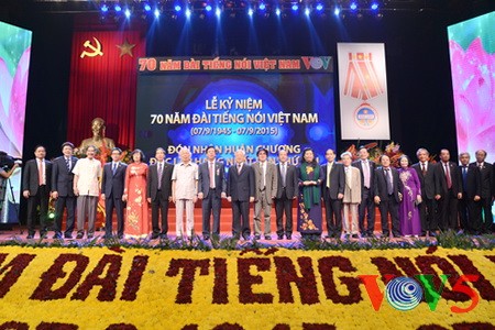 越南之声广播电台举行建台70周年纪念大会 - ảnh 9