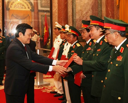 越南国家主席张晋创颁布晋升军衔决定 - ảnh 1