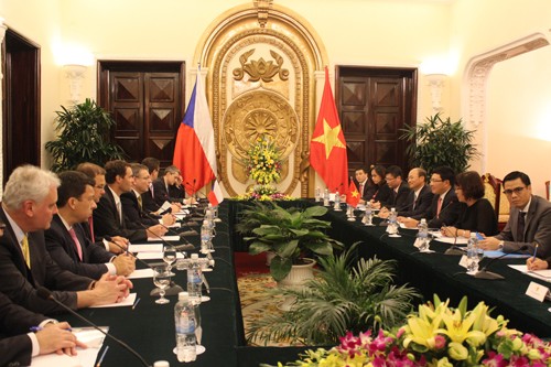 越南与捷克重视发展传统友好与多领域合作关系 - ảnh 1