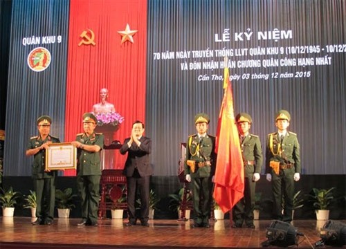 第九军区武装力量传统日70周年纪念大会举行 - ảnh 1