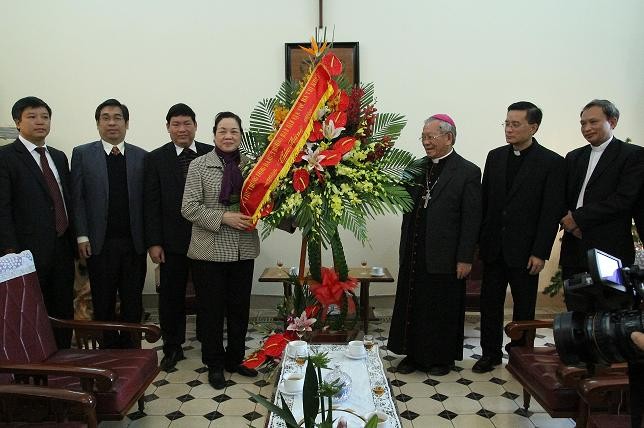 越共领导人向信教同胞致以2015圣诞节祝贺 - ảnh 1