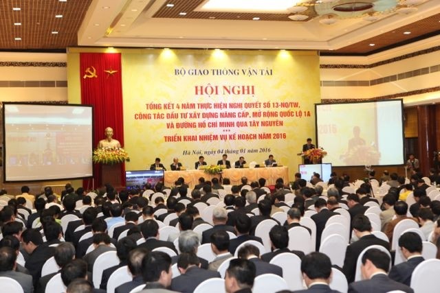 越南政府总理阮晋勇出席2016年交通运输部门任务部署会议 - ảnh 1