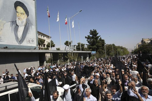 伊朗举行游行示威 抗议沙特处决什叶派教士尼米尔 - ảnh 1