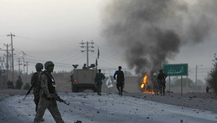 巴基斯坦驻阿富汗贾拉拉巴德省领事馆附近地区发生自杀性爆炸事件 - ảnh 1