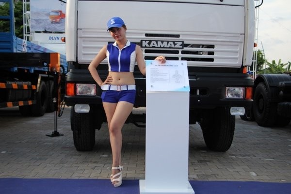 越南将与俄罗斯和白俄罗斯合作生产卡车 - ảnh 1