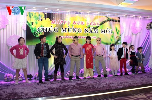 旅居香港和澳门越南人：在国家发展的欢乐沸腾气氛中喜迎新春 - ảnh 8