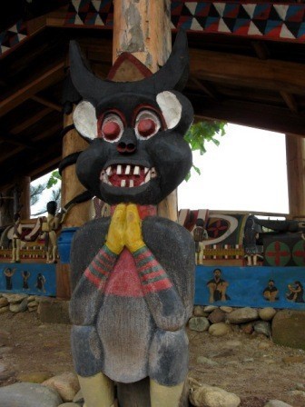 戈都族的木屋雕刻艺术 - ảnh 2