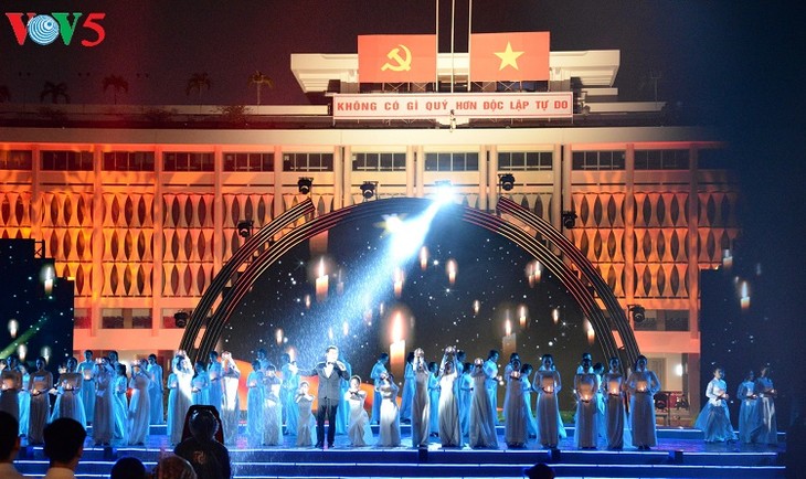 胡志明市举行电视连线节目纪念1968年戊申春季奋起和总进攻50周年 - ảnh 1