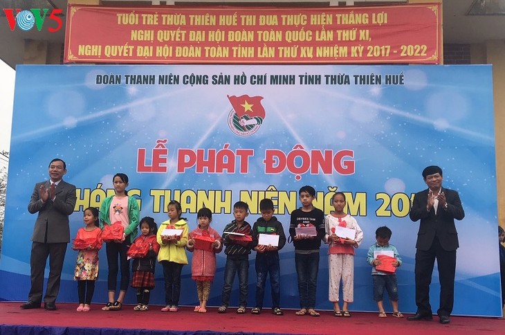 越南各地举行青年月出征仪式 - ảnh 2