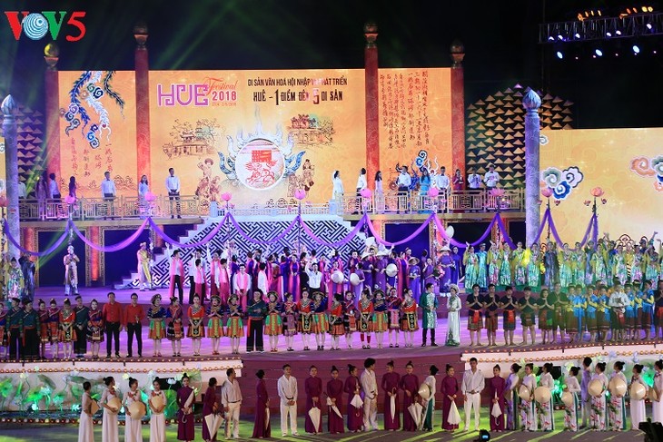 2018年顺化艺术节带有越南和世界最具代表性的地域文化印记 - ảnh 1
