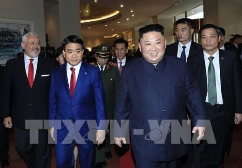国际媒体深入报道朝鲜领导人的越南之行 - ảnh 2