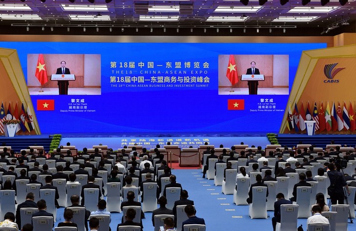越南政府副总理黎文成呼吁东盟和中国更加团结 推动区域合作 - ảnh 1
