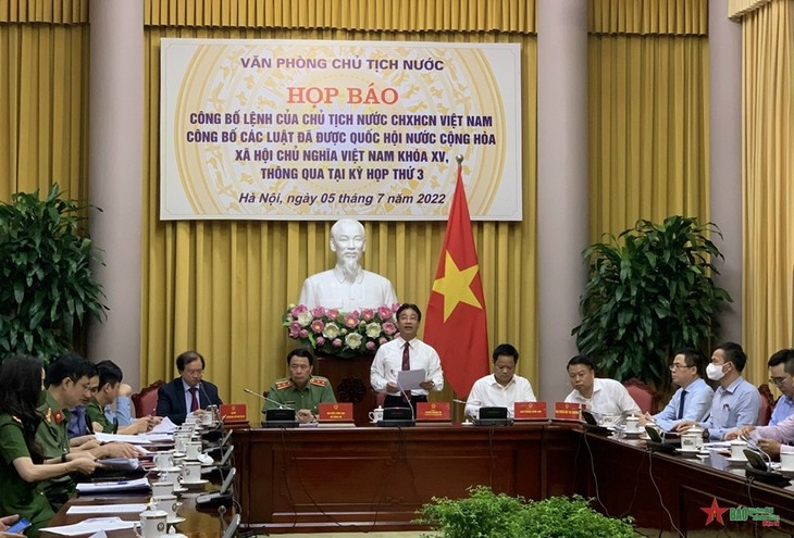 公布越南国家主席关于国会刚通过的五部法律的主席令 - ảnh 1