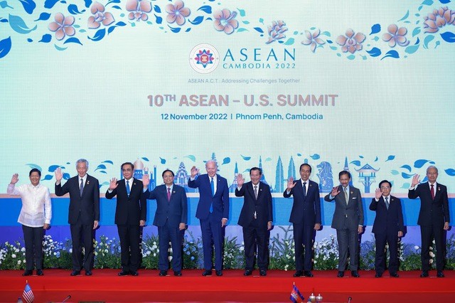 越南政府总理范明政出席东盟-日本、东盟-美国、东盟-加拿大领导人会议 - ảnh 2
