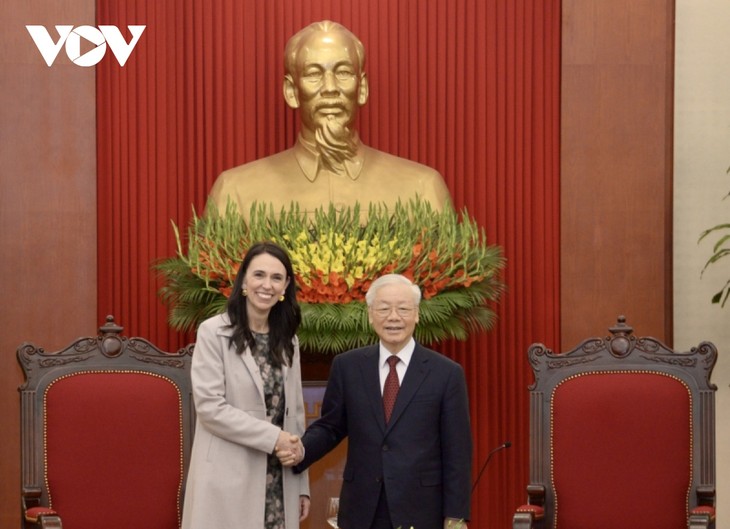 越南国家主席阮春福会见新西兰总理杰辛达·阿德恩 - ảnh 1
