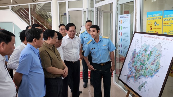 越南政府总理范明政视察巴地头顿省重大项目规划 - ảnh 1