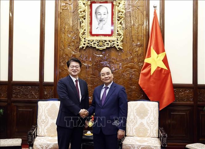 越南国家主席阮春福希望韩联社在业务活动中积极与越通社合作 - ảnh 1
