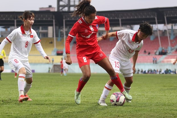 2024年巴黎奥运会女足预赛第一轮：越南队战胜尼泊尔队 - ảnh 1
