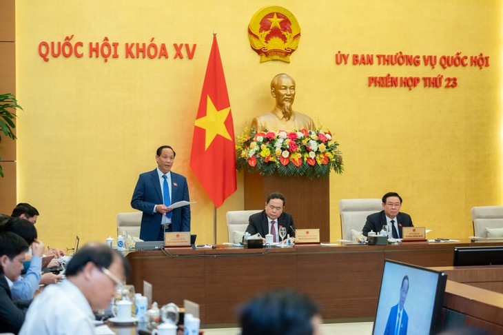   越南国会常务委员会：力争实现全年GDP增​​长6.5%的目标 - ảnh 1