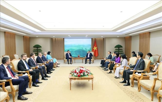 越南和罗马尼亚促进经贸合作 - ảnh 1