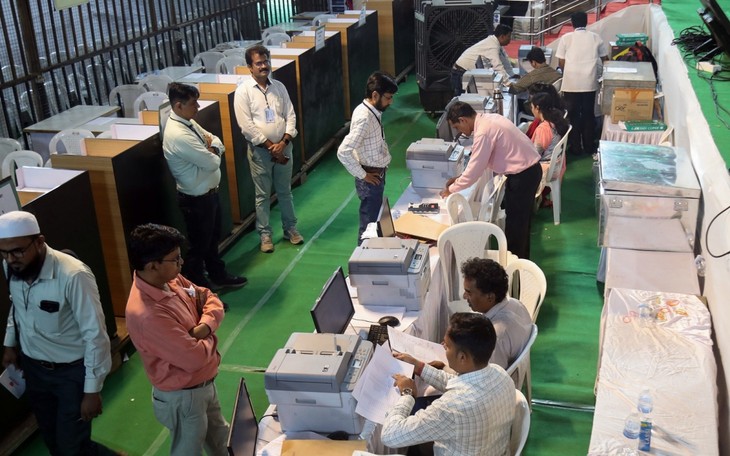 印度开始众议院选举计票程序 - ảnh 1