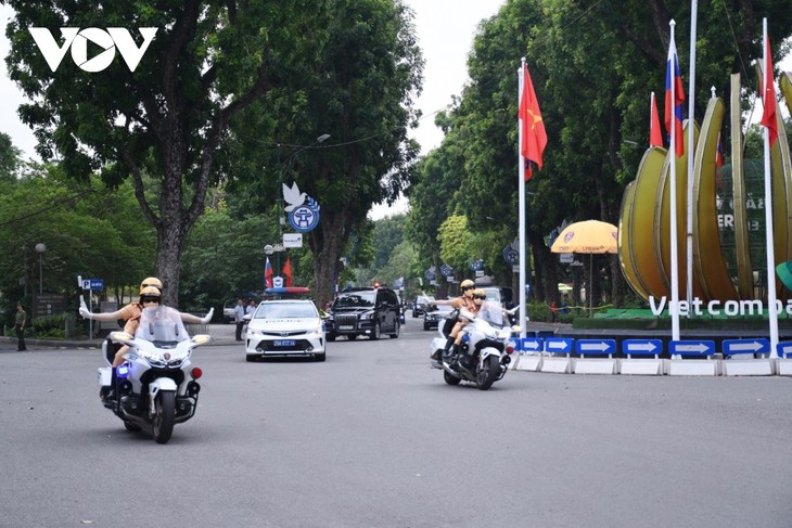 越南国家主席苏林主持仪式，欢迎俄罗斯总统普京访问越南 - ảnh 1
