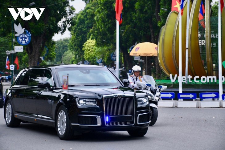 越南国家主席苏林主持仪式，欢迎俄罗斯总统普京访问越南 - ảnh 2