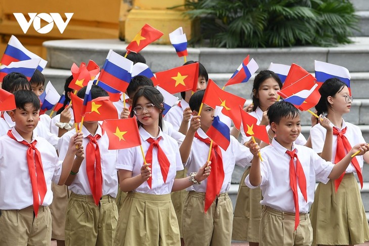 越南国家主席苏林主持仪式，欢迎俄罗斯总统普京访问越南 - ảnh 6
